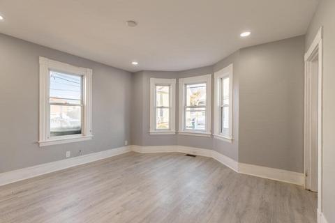 11 Mapleton Pl, Lynn, MA 01904 photo 11