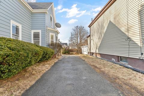 11 Mapleton Pl, Lynn, MA 01904 photo 30