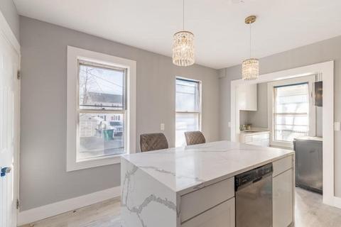 11 Mapleton Pl, Lynn, MA 01904 photo 16