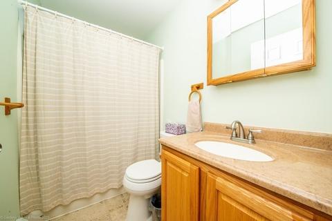 29 Crompton St, Acushnet, MA 02743 photo 17