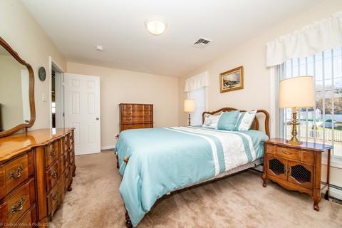 29 Crompton St, Acushnet, MA 02743 photo 14