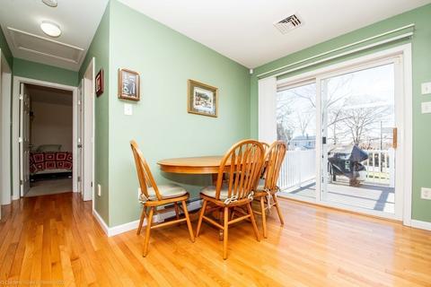 29 Crompton St, Acushnet, MA 02743 photo 7