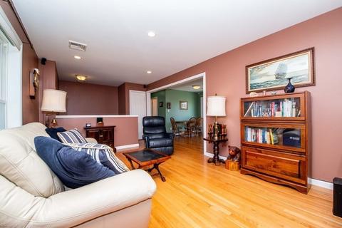 29 Crompton St, Acushnet, MA 02743 photo 6