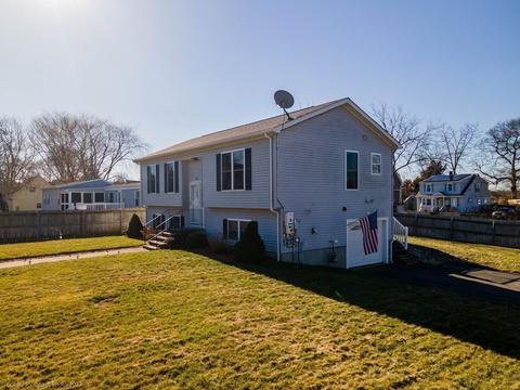 29 Crompton St, Acushnet, MA 02743 photo 23