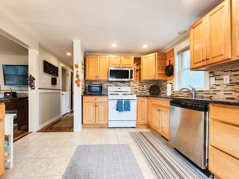437 Cotuit Rd, Mashpee, MA 02649 photo 8