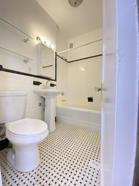 96 Naples Rd #3, Brookline, MA 02446 photo 4