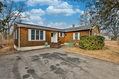 8 Macgregor Ave, Salem, NH 03079 photo 1