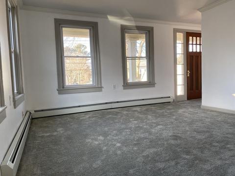 42 E Main St, Webster, MA 01570 photo 5