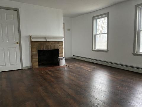 42 E Main St, Webster, MA 01570 photo 12