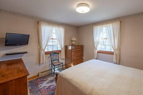 21 Elizabeth Ln, Wareham, MA 02571 photo 10