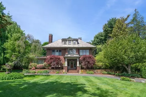 315 Waverley Ave, Newton, MA 02458