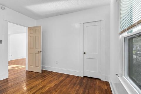 55 Redlands St, Springfield, MA 01104 photo 14