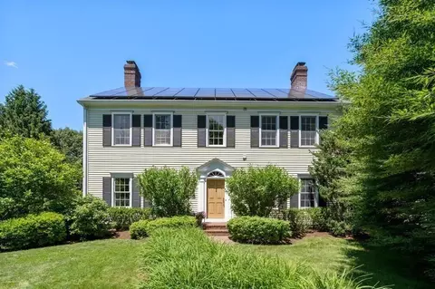 42 Glezen Ln, Wayland, MA 01778