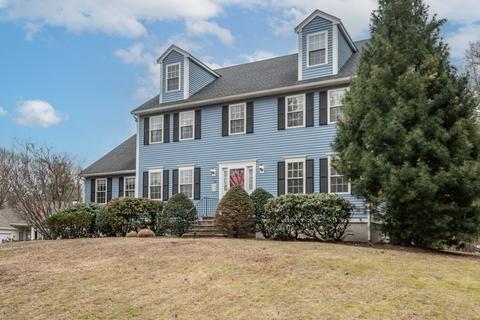 32 Cabral Dr, Middleton, MA 01949 photo 2