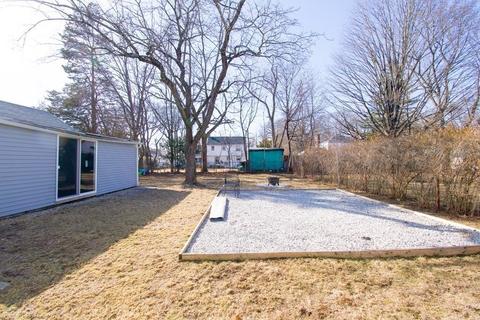 24 Lumae, Springfield, MA 01119 photo 3