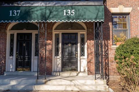 135 Freeman St #1A, Brookline, MA 02446 photo 1