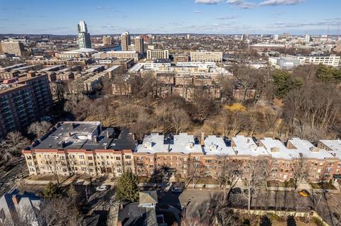135 Freeman St #1A, Brookline, MA 02446 photo 15