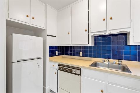 135 Freeman St #1A, Brookline, MA 02446 photo 7