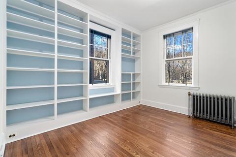 135 Freeman St #1A, Brookline, MA 02446 photo 2