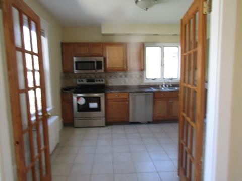 225 Calvin St, Fall River, MA 02720 photo 5