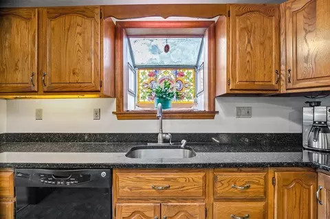 85 Pleasant Cir, Canton, MA 02021 photo 8