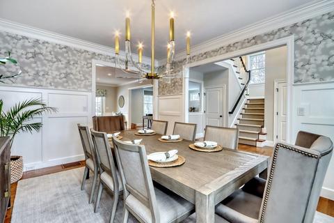 8 Boyden Ln, Walpole, MA 02071 photo 3