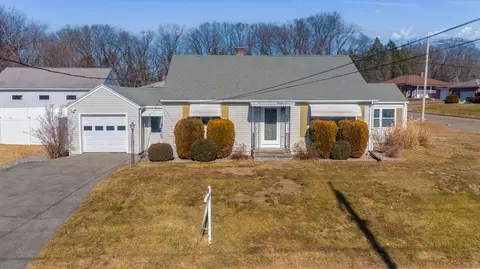 137 Lawrence Rd, Chicopee, MA 01013 photo 6