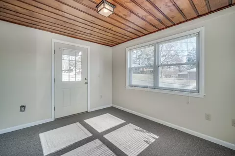 137 Lawrence Rd, Chicopee, MA 01013 photo 18