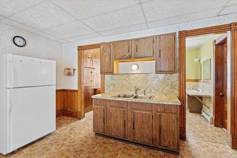 105 E Main St, Orange, MA 01364 photo 10