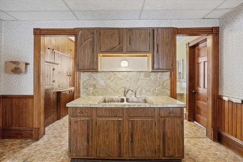 105 E Main St, Orange, MA 01364 photo 12