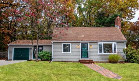 75 Mckinley Ave, Dedham, MA 02026 photo 1
