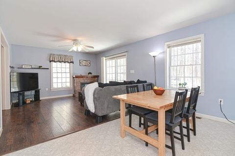 106 Taft St, Upton, MA 01568 photo 11