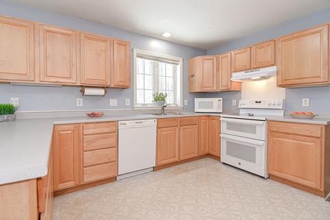 106 Taft St, Upton, MA 01568 photo 5