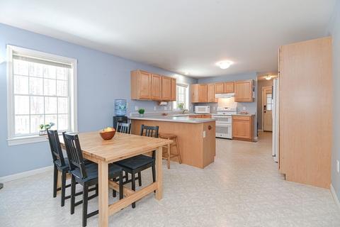 106 Taft St, Upton, MA 01568 photo 10