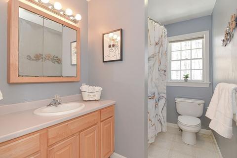 106 Taft St, Upton, MA 01568 photo 21