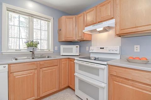 106 Taft St, Upton, MA 01568 photo 8