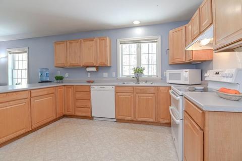 106 Taft St, Upton, MA 01568 photo 6