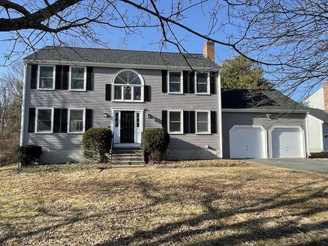 29 Pleasant St, Upton, MA 01568 photo 1