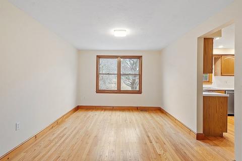 29 Pleasant St, Upton, MA 01568 photo 12