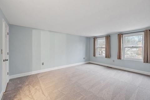 29 Pleasant St, Upton, MA 01568 photo 23