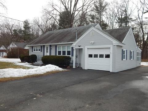 557 Lenox St, Athol, MA 01331 photo 3