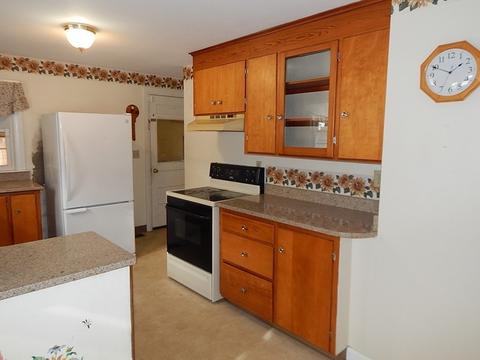 557 Lenox St, Athol, MA 01331 photo 7