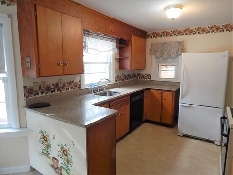 557 Lenox St, Athol, MA 01331 photo 8
