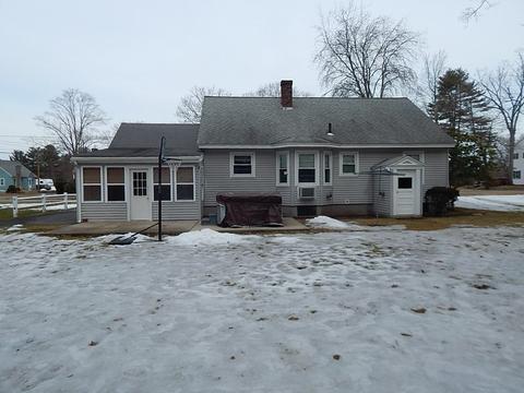 557 Lenox St, Athol, MA 01331 photo 4