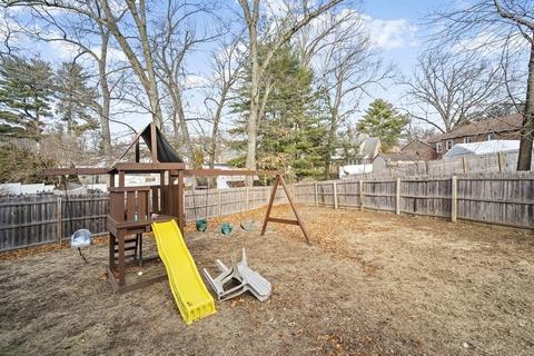 175 Fiberloid St, Springfield, MA 01151 photo 39