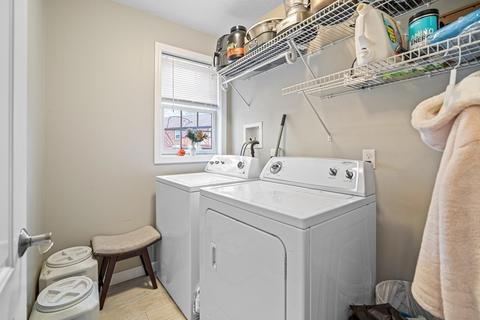 175 Fiberloid St, Springfield, MA 01151 photo 33