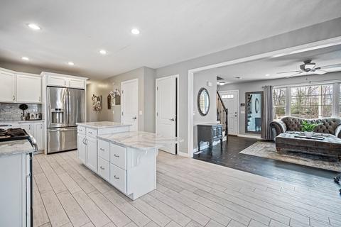 175 Fiberloid St, Springfield, MA 01151 photo 6