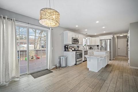 175 Fiberloid St, Springfield, MA 01151 photo 8