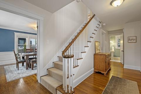 54 Pilgrim Rd, Marblehead, MA 01945 photo 3