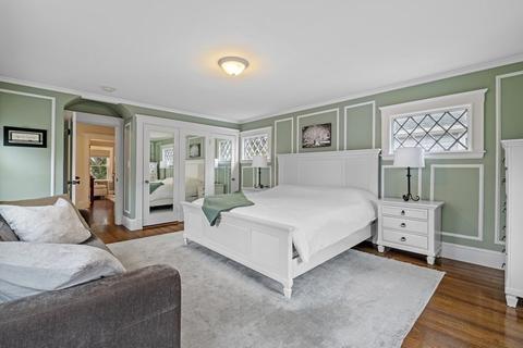 54 Pilgrim Rd, Marblehead, MA 01945 photo 22